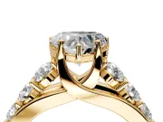Solitaire Engagement Ring Setting for Heart-Shaped Center with Graduated Shared Prongs and Prong Head in Yellow Gold