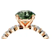 Solitaire Engagement Ring Setting for Fancy Green Round Cut Center with Alternating Size Accents and Prong Head in Rose Gold