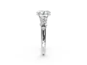5 Stone Engagement Ring Setting for Oval Center with Graduated Accents and Prong Head in Platinum