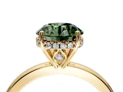 Solitaire Engagement Ring Setting for Fancy Green Round Cut Center with Fine Wire Band and Prong Head in Yellow Gold