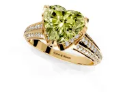 Solitaire Engagement Ring Setting for Fancy Yellow Heart-Shaped Center with Accented Split Shank and Prong Head in Yellow Gold