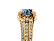 Solitaire Engagement Ring Setting for Fancy Blue Round Cut Center with Accented Split Shank and Prong Head in Yellow Gold