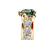 Solitaire Engagement Ring Setting for Fancy Green Heart-Shaped Center with Graduated Shared Prongs and Prong Head in Yellow Gold