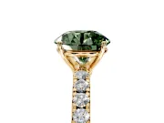 Solitaire Engagement Ring Setting for Fancy Green Round Cut Center with Large Accent Band and Prong Head in Yellow Gold