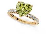 Solitaire Engagement Ring Setting for Fancy Yellow Heart-Shaped Center with Shared-Prong Accents and Prong Head in Yellow Gold