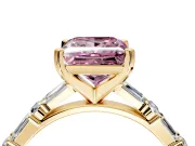 Baguette Engagement Ring Setting for Fancy Pink Princess Cut Center with Alternating Bar-Set Band and Prong Head in Yellow Gold