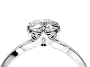 Solitaire Engagement Ring Setting for Oval Center with Plain Split Shank and Prong Head in Platinum