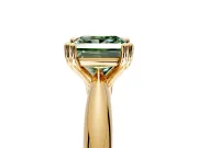 Solitaire Engagement Ring Setting for Fancy Green Princess Cut Center with Reverse Tapered Band and Prong Head in Yellow Gold